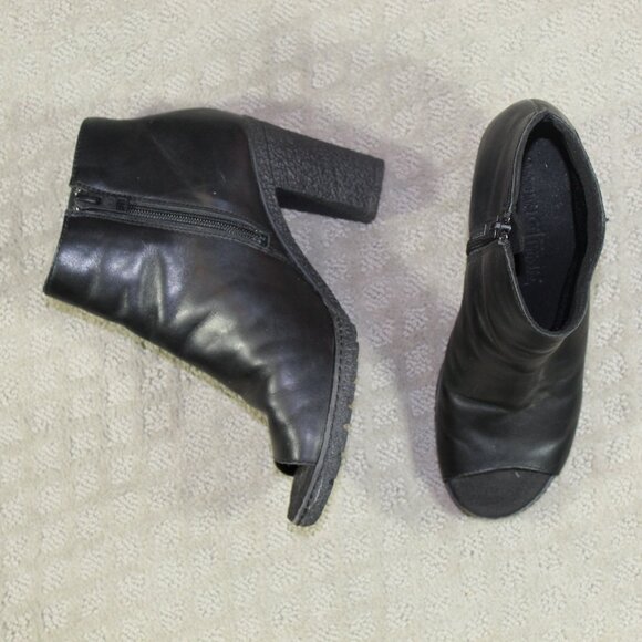 NWOT Timberland Women's SIZE: 8 Tillston Peep Toe Leather Ankle Bootie Boots - Picture 1 of 7